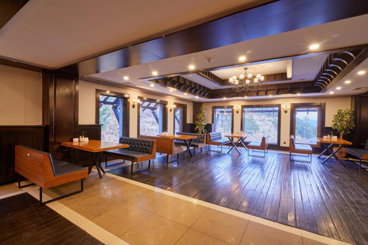 Dedeman Palandoken Ski Lodge Hotel Erzurum ภายนอก รูปภาพ